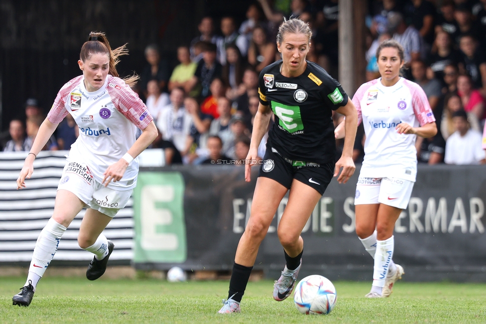 Sturm Damen - Austria Wien
OEFB Frauen Bundesliga, 3. Runde, SK Sturm Graz Damen - FK Austria Wien, Gruabn Graz, 16.09.2023. 

Foto zeigt Modesta Uka (Sturm Damen)
