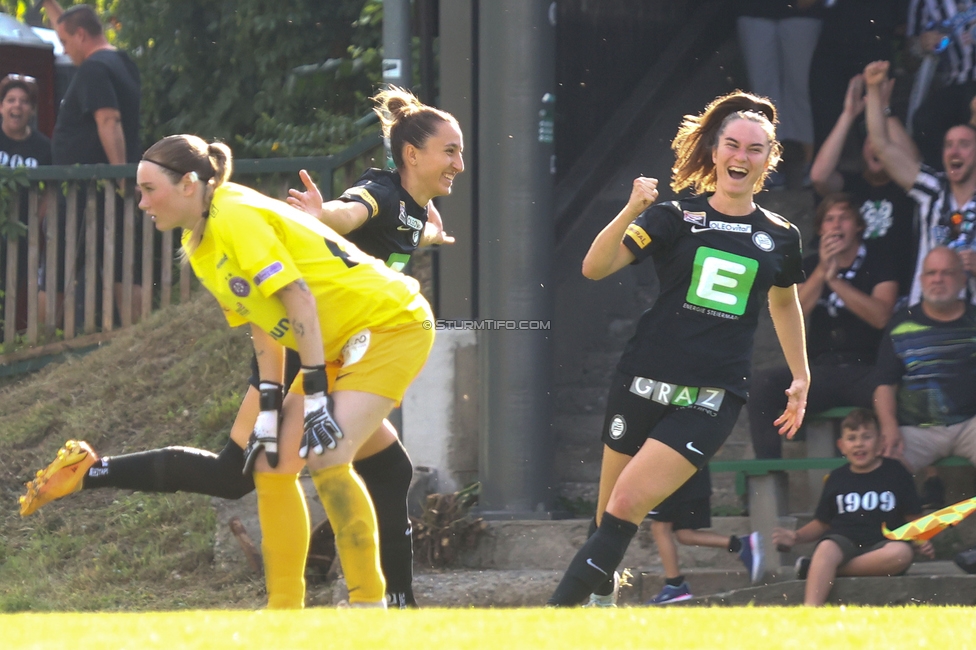 Sturm Damen - Austria Wien
OEFB Frauen Bundesliga, 3. Runde, SK Sturm Graz Damen - FK Austria Wien, Gruabn Graz, 16.09.2023. 

Foto zeigt Andrea Glibo (Sturm Damen) und Linda Mittermair (Sturm Damen)
