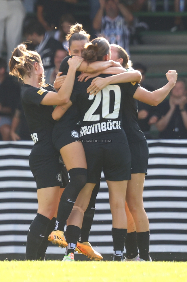 Sturm Damen - Austria Wien
OEFB Frauen Bundesliga, 3. Runde, SK Sturm Graz Damen - FK Austria Wien, Gruabn Graz, 16.09.2023. 

Foto zeigt Andrea Glibo (Sturm Damen) und Laura Krumboeck (Sturm Damen)
