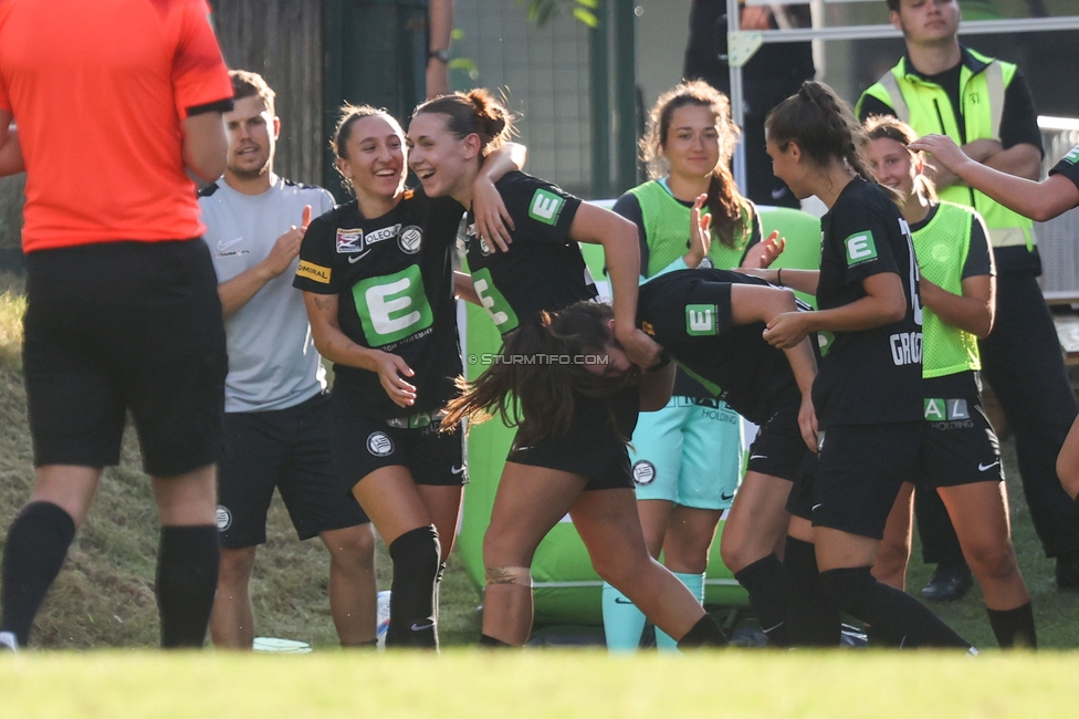 Sturm Damen - Austria Wien
OEFB Frauen Bundesliga, 3. Runde, SK Sturm Graz Damen - FK Austria Wien, Gruabn Graz, 16.09.2023. 

Foto zeigt Andrea Glibo (Sturm Damen) und Merle Kirschstein (Sturm Damen)
