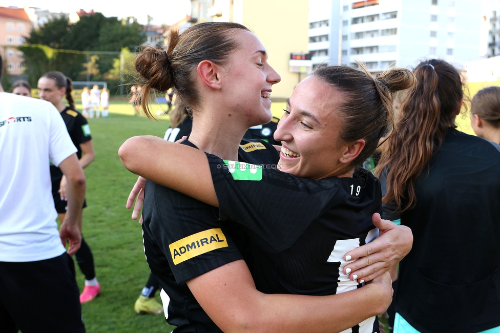 Sturm Damen - Austria Wien
OEFB Frauen Bundesliga, 3. Runde, SK Sturm Graz Damen - FK Austria Wien, Gruabn Graz, 16.09.2023. 

Foto zeigt Andrea Glibo (Sturm Damen) und Laura Krumboeck (Sturm Damen)
