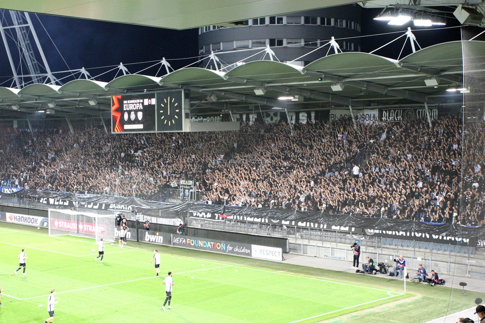 Sturm Graz - Sporting
UEFA Europa League Gruppenphase 1. Spieltag, SK Sturm Graz - Sporting Lissabon, Stadion Liebenau Graz, 21.09.2023. 

Foto zeigt Fans von Sturm
