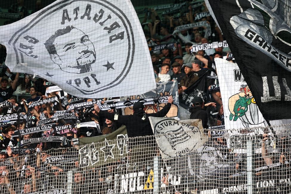 Rapid Wien - Sturm Graz
Oesterreichische Fussball Bundesliga, 8. Runde, SK Rapid Wien - SK Sturm Graz, Weststadion Wien, 24.09.2023. 

Foto zeigt Fans von Sturm
