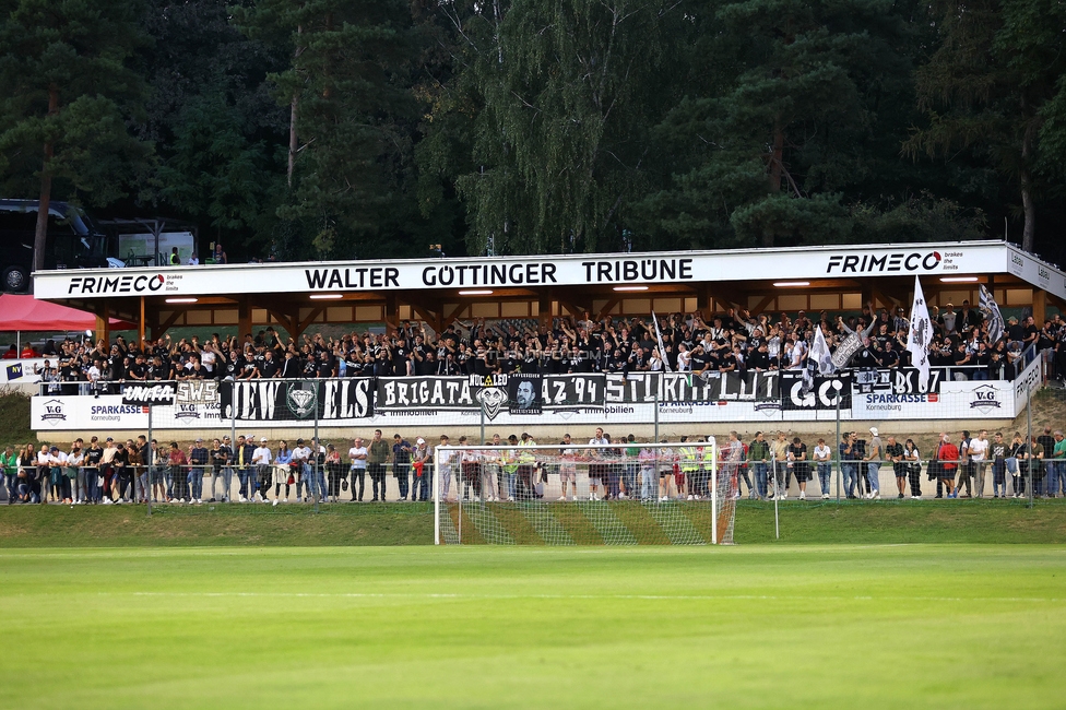 Leobendorf - Sturm Graz
OEFB Cup, 2. Runde, SV Leobendorf - SK Sturm Graz, Franz Haas Stadion Leobendorf, 27.09.2023. 

Foto zeigt Fans von Sturm
