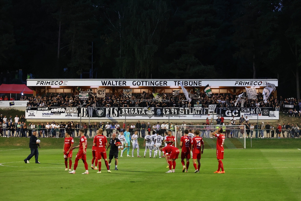 Leobendorf - Sturm Graz
OEFB Cup, 2. Runde, SV Leobendorf - SK Sturm Graz, Franz Haas Stadion Leobendorf, 27.09.2023. 

Foto zeigt Fans von Sturm
