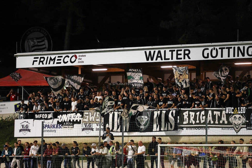 Leobendorf - Sturm Graz
OEFB Cup, 2. Runde, SV Leobendorf - SK Sturm Graz, Franz Haas Stadion Leobendorf, 27.09.2023. 

Foto zeigt Fans von Sturm
