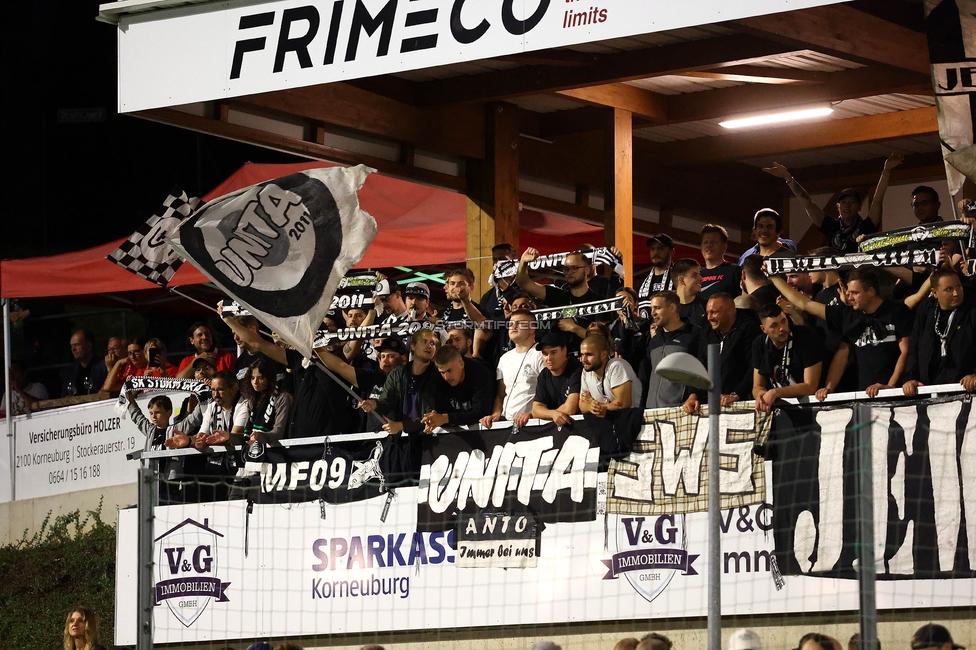 Leobendorf - Sturm Graz
OEFB Cup, 2. Runde, SV Leobendorf - SK Sturm Graz, Franz Haas Stadion Leobendorf, 27.09.2023. 

Foto zeigt Fans von Sturm
