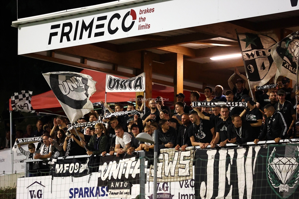 Leobendorf - Sturm Graz
OEFB Cup, 2. Runde, SV Leobendorf - SK Sturm Graz, Franz Haas Stadion Leobendorf, 27.09.2023. 

Foto zeigt Fans von Sturm
