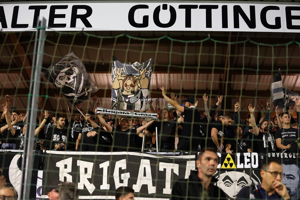 Leobendorf - Sturm Graz
OEFB Cup, 2. Runde, SV Leobendorf - SK Sturm Graz, Franz Haas Stadion Leobendorf, 27.09.2023. 

Foto zeigt Fans von Sturm
