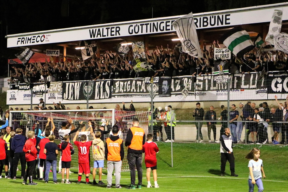 Leobendorf - Sturm Graz
OEFB Cup, 2. Runde, SV Leobendorf - SK Sturm Graz, Franz Haas Stadion Leobendorf, 27.09.2023. 

Foto zeigt Fans von Sturm
