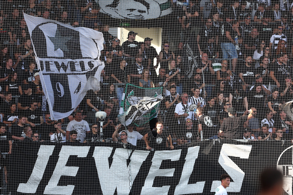 Sturm Graz - Wattens
Oesterreichische Fussball Bundesliga, 9. Runde, SK Sturm Graz - WSG Tirol, Stadion Liebenau Graz, 01.10.2023. 

Foto zeigt Fans von Sturm
