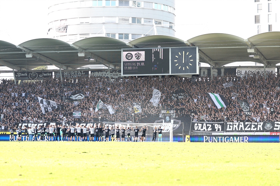 Sturm Graz - Wattens
Oesterreichische Fussball Bundesliga, 9. Runde, SK Sturm Graz - WSG Tirol, Stadion Liebenau Graz, 01.10.2023. 

Foto zeigt die Mannschaft von Sturm und Fans von Sturm
