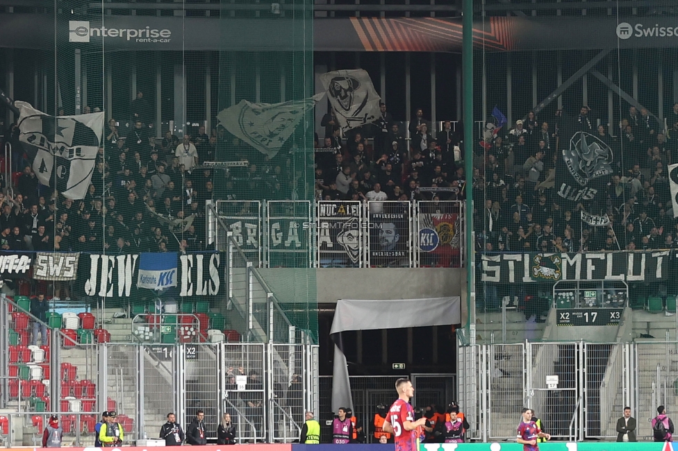 Rakow Czestochowa - Sturm Graz
UEFA Europa League Gruppenphase 2. Spieltag, Rakow Czestochowa - SK Sturm Graz, Zaglebiowski Park Sportowy Sosnowiec, 05.10.2023. 

Foto zeigt Fans von Sturm
