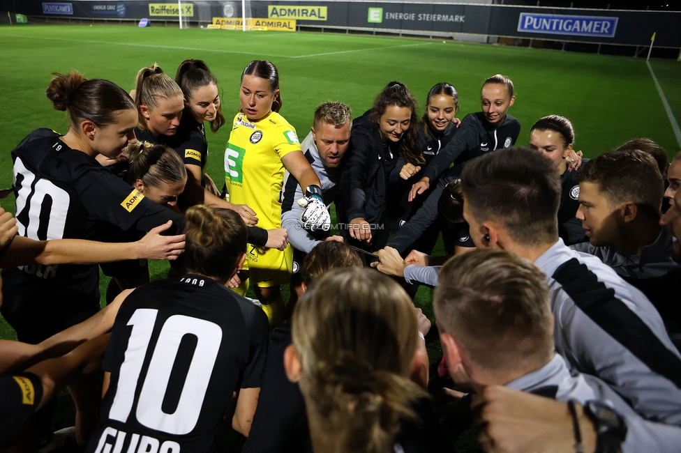 Sturm Damen - St. Poelten
OEFB Frauen Bundesliga, 5. Runde, SK Sturm Graz Damen - SKN St. Poelten, Trainingszentrum Messendorf, 06.10.2023. 

Foto zeigt die Mannschaft der Sturm Damen
