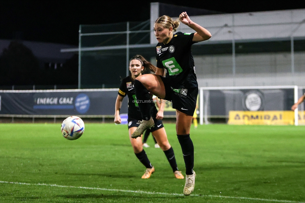 Sturm Damen - St. Poelten
OEFB Frauen Bundesliga, 5. Runde, SK Sturm Graz Damen - SKN St. Poelten, Trainingszentrum Messendorf, 06.10.2023. 

Foto zeigt Anna Wirnsberger (Sturm Damen)
