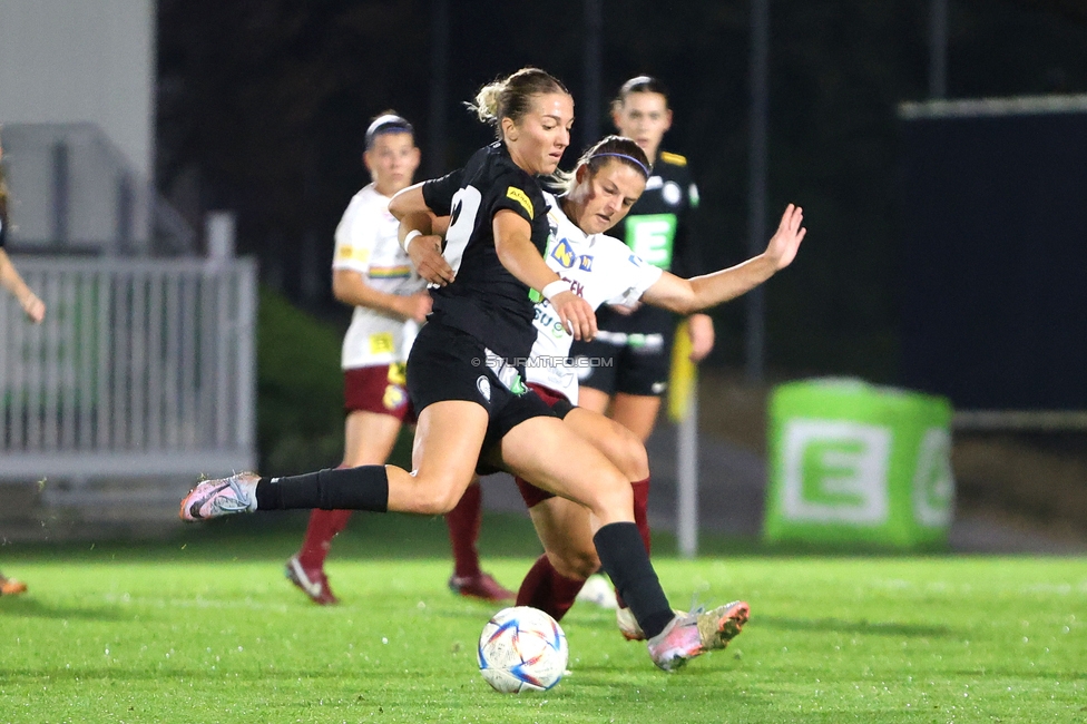 Sturm Damen - St. Poelten
OEFB Frauen Bundesliga, 5. Runde, SK Sturm Graz Damen - SKN St. Poelten, Trainingszentrum Messendorf, 06.10.2023. 

Foto zeigt Modesta Uka (Sturm Damen)
