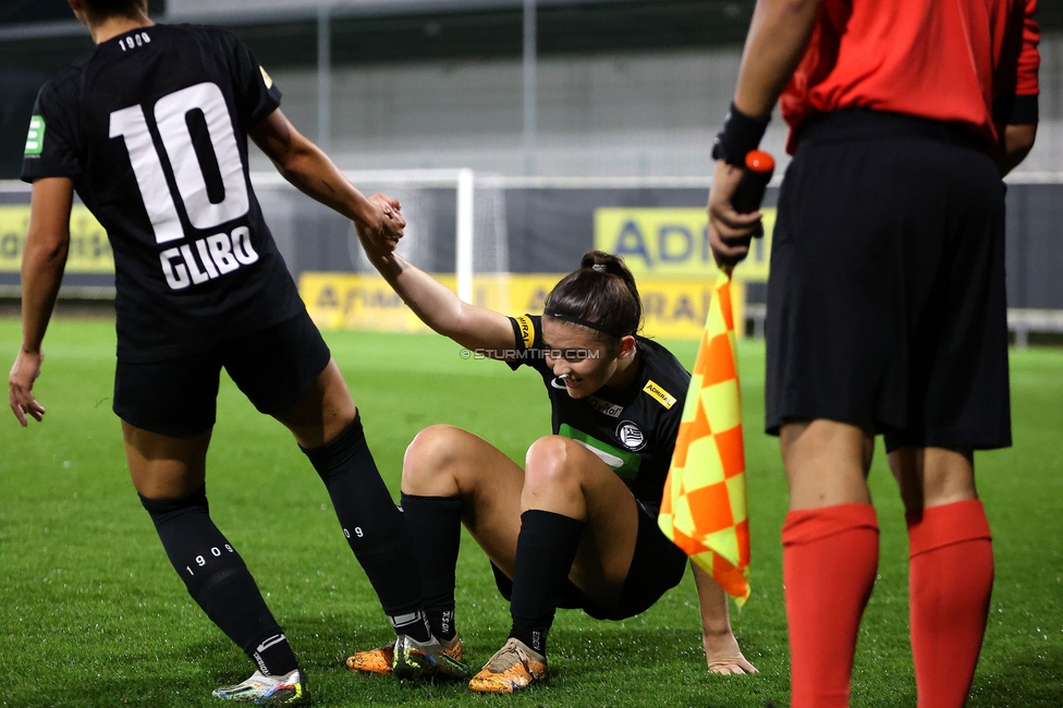 Sturm Damen - St. Poelten
OEFB Frauen Bundesliga, 5. Runde, SK Sturm Graz Damen - SKN St. Poelten, Trainingszentrum Messendorf, 06.10.2023. 

Foto zeigt Andrea Glibo (Sturm Damen) und Marie Spiess (Sturm Damen)
