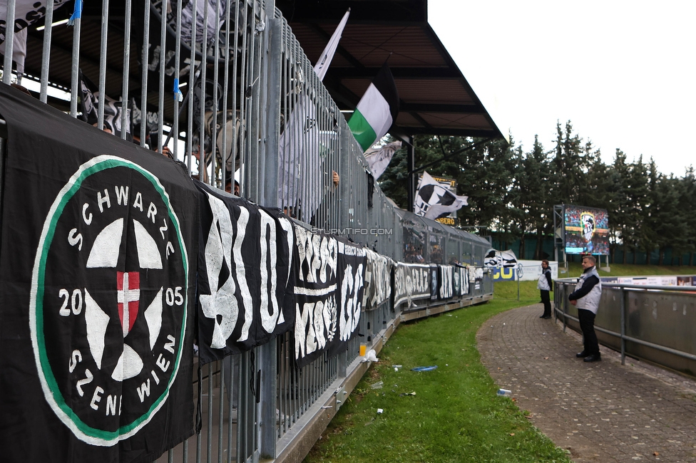 Wolfsberg - Sturm Graz
Oesterreichische Fussball Bundesliga, 10. Runde, Wolfsberger AC - SK Sturm Graz, Lavanttal-Arena Wolfsberg, 08.10.2023. 

Foto zeigt Fans von Sturm
