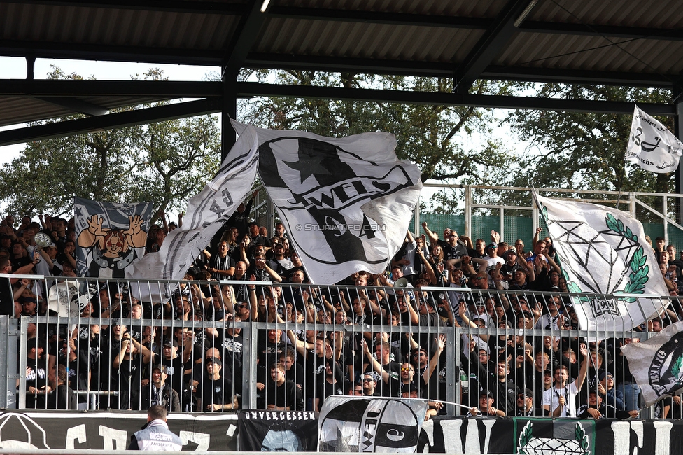 Wolfsberg - Sturm Graz
Oesterreichische Fussball Bundesliga, 10. Runde, Wolfsberger AC - SK Sturm Graz, Lavanttal-Arena Wolfsberg, 08.10.2023. 

Foto zeigt Fans von Sturm
