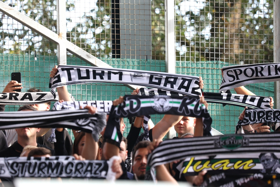 Wolfsberg - Sturm Graz
Oesterreichische Fussball Bundesliga, 10. Runde, Wolfsberger AC - SK Sturm Graz, Lavanttal-Arena Wolfsberg, 08.10.2023. 

Foto zeigt Fans von Sturm
