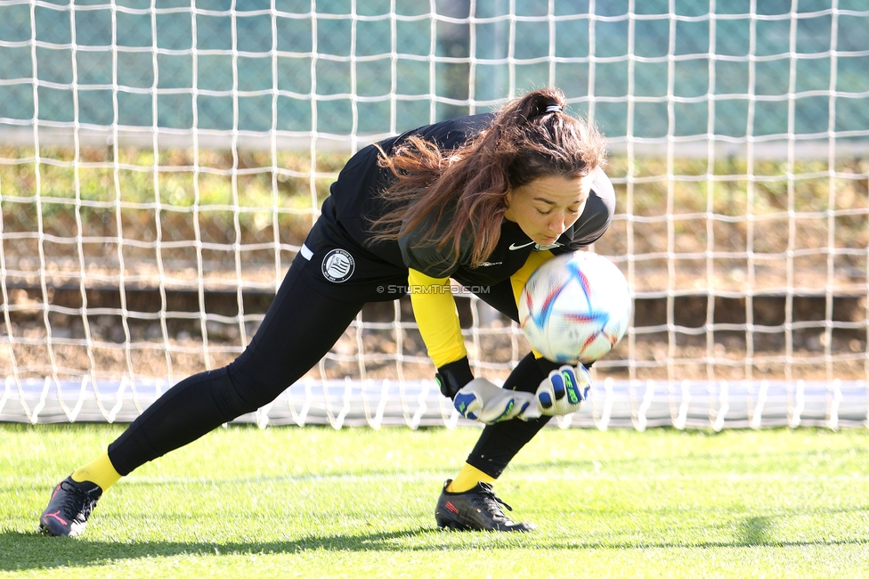 Sturm Damen - Blau Weiss Linz
OEFB Frauen Bundesliga, 6. Runde, SK Sturm Graz Damen - FC Blau Weiss Linz Union Kleinmuenchen, Trainingszentrum Messendorf, 14.10.2023. 

Foto zeigt Vanessa Gritzner (Sturm Damen)
