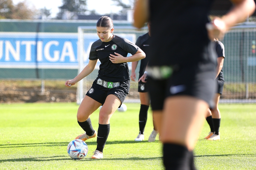 Sturm Damen - Blau Weiss Linz
OEFB Frauen Bundesliga, 6. Runde, SK Sturm Graz Damen - FC Blau Weiss Linz Union Kleinmuenchen, Trainingszentrum Messendorf, 14.10.2023. 

Foto zeigt Marie Spiess (Sturm Damen)
