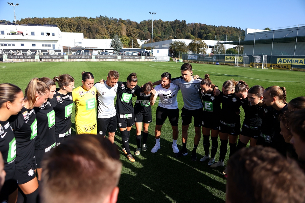 Sturm Damen - Blau Weiss Linz
OEFB Frauen Bundesliga, 6. Runde, SK Sturm Graz Damen - FC Blau Weiss Linz Union Kleinmuenchen, Trainingszentrum Messendorf, 14.10.2023. 

Foto zeigt die Mannschaft der Sturm Damen
