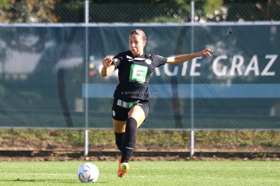 Sturm Damen - Blau Weiss Linz
OEFB Frauen Bundesliga, 6. Runde, SK Sturm Graz Damen - FC Blau Weiss Linz Union Kleinmuenchen, Trainingszentrum Messendorf, 14.10.2023. 

Foto zeigt Ruzika Krajinovic (Sturm Damen)
