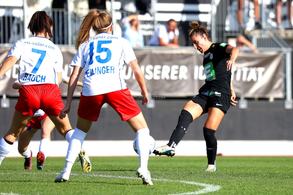 Sturm Damen - Blau Weiss Linz
OEFB Frauen Bundesliga, 6. Runde, SK Sturm Graz Damen - FC Blau Weiss Linz Union Kleinmuenchen, Trainingszentrum Messendorf, 14.10.2023. 

Foto zeigt Andrea Glibo (Sturm Damen)
