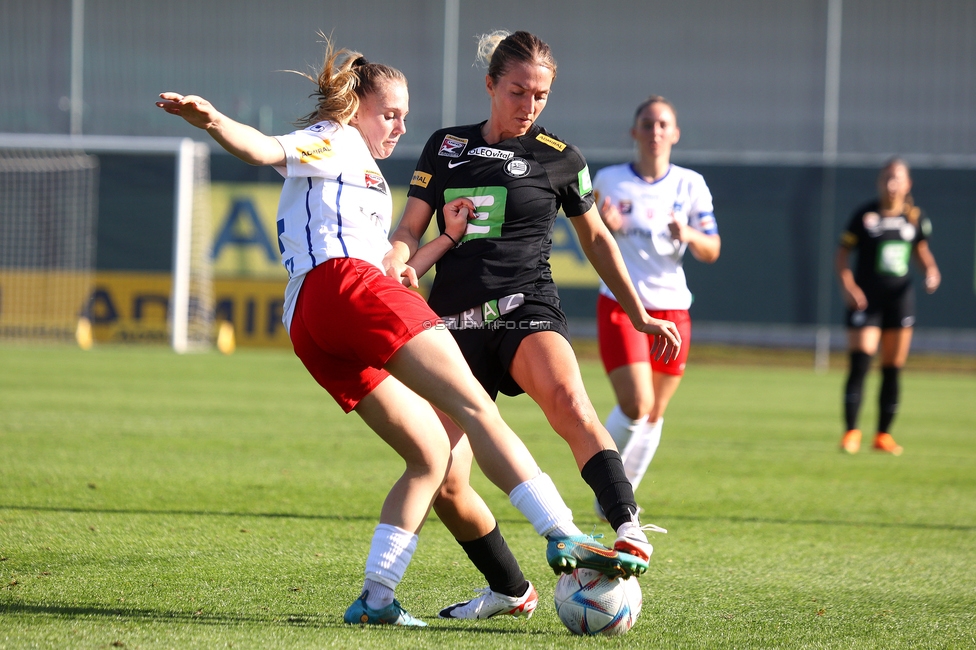 Sturm Damen - Blau Weiss Linz
OEFB Frauen Bundesliga, 6. Runde, SK Sturm Graz Damen - FC Blau Weiss Linz Union Kleinmuenchen, Trainingszentrum Messendorf, 14.10.2023. 

Foto zeigt Modesta Uka (Sturm Damen)
