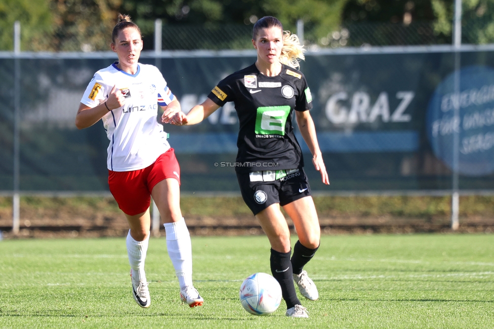 Sturm Damen - Blau Weiss Linz
OEFB Frauen Bundesliga, 6. Runde, SK Sturm Graz Damen - FC Blau Weiss Linz Union Kleinmuenchen, Trainingszentrum Messendorf, 14.10.2023. 

Foto zeigt Elena Koessler (Sturm Damen)
