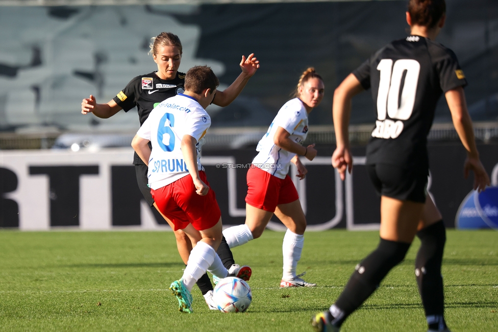 Sturm Damen - Blau Weiss Linz
OEFB Frauen Bundesliga, 6. Runde, SK Sturm Graz Damen - FC Blau Weiss Linz Union Kleinmuenchen, Trainingszentrum Messendorf, 14.10.2023. 

Foto zeigt Modesta Uka (Sturm Damen)
