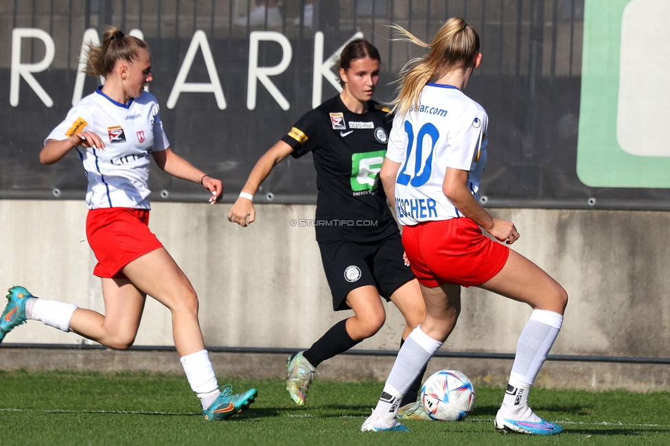 Sturm Damen - Blau Weiss Linz
OEFB Frauen Bundesliga, 6. Runde, SK Sturm Graz Damen - FC Blau Weiss Linz Union Kleinmuenchen, Trainingszentrum Messendorf, 14.10.2023. 

Foto zeigt Leonie Christin Tragl (Sturm Damen)
