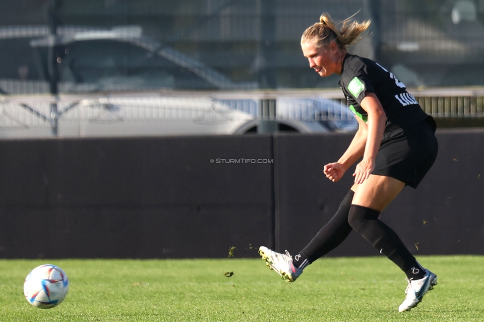 Sturm Damen - Blau Weiss Linz
OEFB Frauen Bundesliga, 6. Runde, SK Sturm Graz Damen - FC Blau Weiss Linz Union Kleinmuenchen, Trainingszentrum Messendorf, 14.10.2023. 

Foto zeigt Laura Lillholm-Petersen (Sturm Damen)
