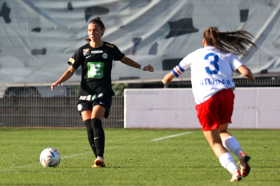 Sturm Damen - Blau Weiss Linz
OEFB Frauen Bundesliga, 6. Runde, SK Sturm Graz Damen - FC Blau Weiss Linz Union Kleinmuenchen, Trainingszentrum Messendorf, 14.10.2023. 

Foto zeigt Stefanie Grossgasteiger (Sturm Damen)
