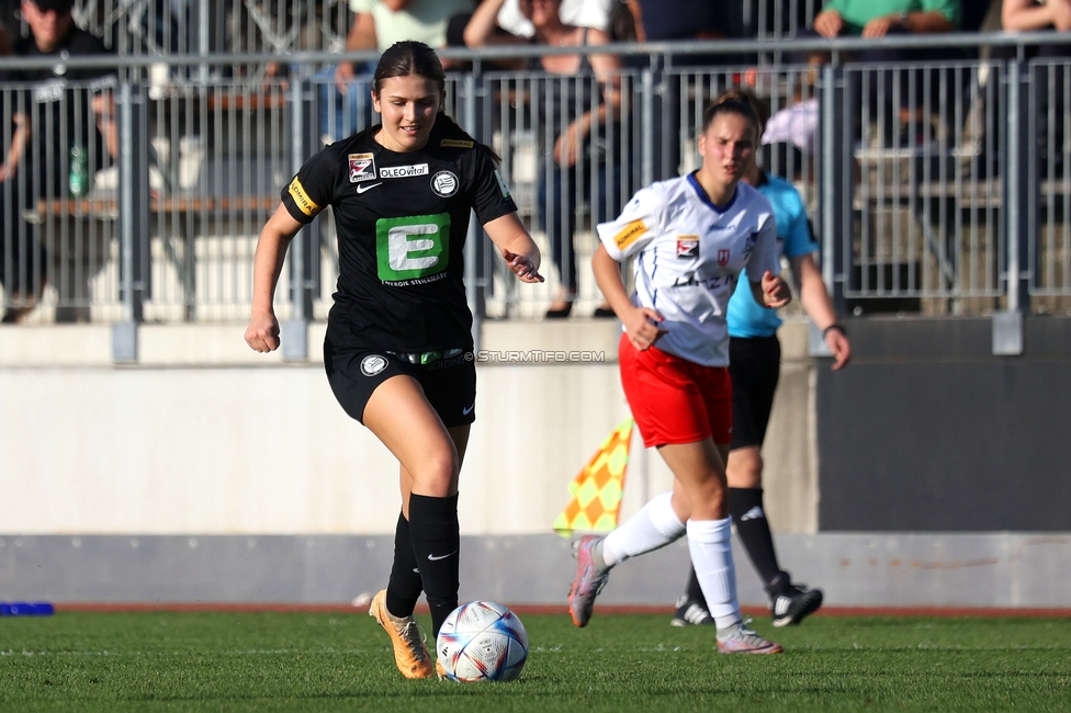 Sturm Damen - Blau Weiss Linz
OEFB Frauen Bundesliga, 6. Runde, SK Sturm Graz Damen - FC Blau Weiss Linz Union Kleinmuenchen, Trainingszentrum Messendorf, 14.10.2023. 

Foto zeigt Marie Spiess (Sturm Damen)
