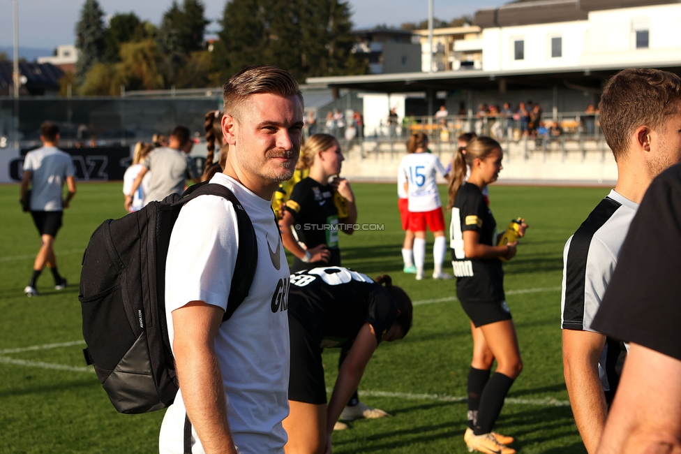 Sturm Damen - Blau Weiss Linz
OEFB Frauen Bundesliga, 6. Runde, SK Sturm Graz Damen - FC Blau Weiss Linz Union Kleinmuenchen, Trainingszentrum Messendorf, 14.10.2023. 

Foto zeigt Michael Erlitz (Sportlicher Leiter Sturm Damen)
