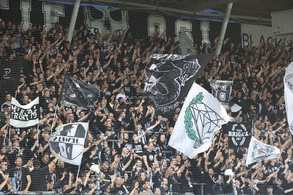 Sturm Graz - Hartberg
Oesterreichische Fussball Bundesliga, 11. Runde, SK Sturm Graz - TSV Hartberg,  Stadion Liebenau Graz, 21.10.2023. 

Foto zeigt Fans von Sturm
