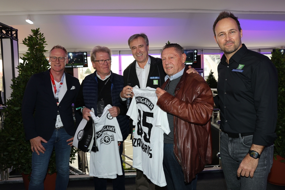 Sturm Graz - Hartberg
Oesterreichische Fussball Bundesliga, 11. Runde, SK Sturm Graz - TSV Hartberg,  Stadion Liebenau Graz, 21.10.2023. 

Foto zeigt die Eroeffnung der Sturm Sportsbar mit Peter Schaller (Vizepraesident Sturm), Herbert Troger (ehem. Vorstand Sturm), Christian Jauk (Praesident Sturm), Heinz Zacharias (ehem. Spieler Sturm) und Thomas Tebbich (wirtsch. Geschaeftsfuehrer Sturm)
