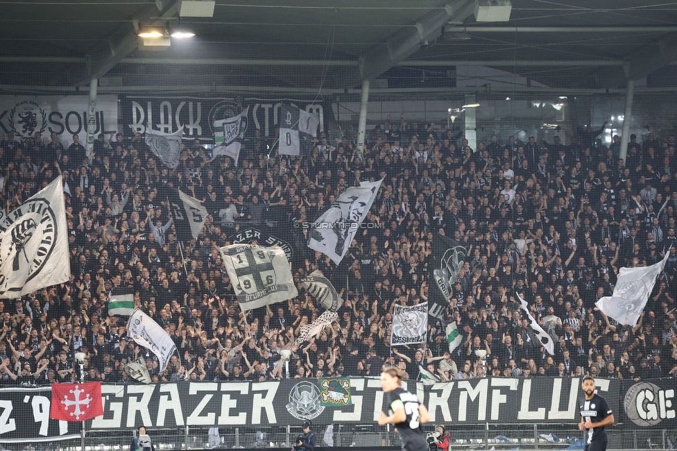 Sturm Graz - Atalanta
UEFA Europa League Gruppenphase 3. Spieltag, SK Sturm Graz - Atalanta Bergamo, Stadion Liebenau Graz, 26.10.2023. 

Foto zeigt Fans von Sturm
Schlüsselwörter: sturmflut