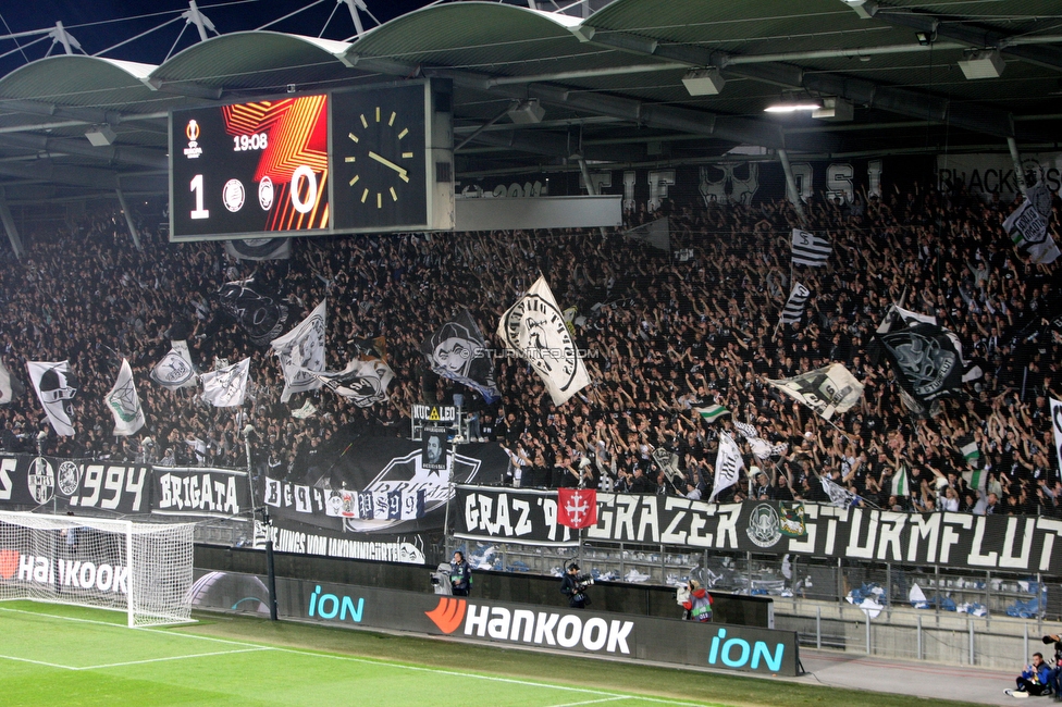 Sturm Graz - Atalanta
UEFA Europa League Gruppenphase 3. Spieltag, SK Sturm Graz - Atalanta Bergamo, Stadion Liebenau Graz, 26.10.2023. 

Foto zeigt Fans von Sturm
