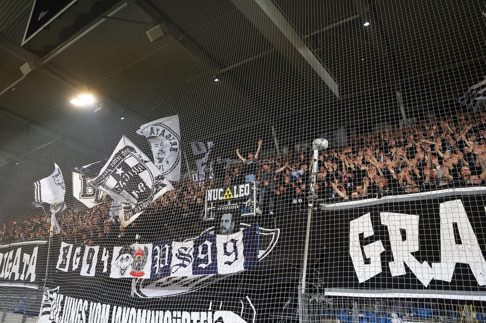 Sturm Graz - Atalanta
UEFA Europa League Gruppenphase 3. Spieltag, SK Sturm Graz - Atalanta Bergamo, Stadion Liebenau Graz, 26.10.2023. 

Foto zeigt Fans von Sturm
