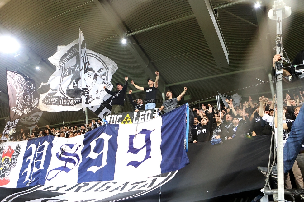 Sturm Graz - Atalanta
UEFA Europa League Gruppenphase 3. Spieltag, SK Sturm Graz - Atalanta Bergamo, Stadion Liebenau Graz, 26.10.2023. 

Foto zeigt Fans von Sturm
