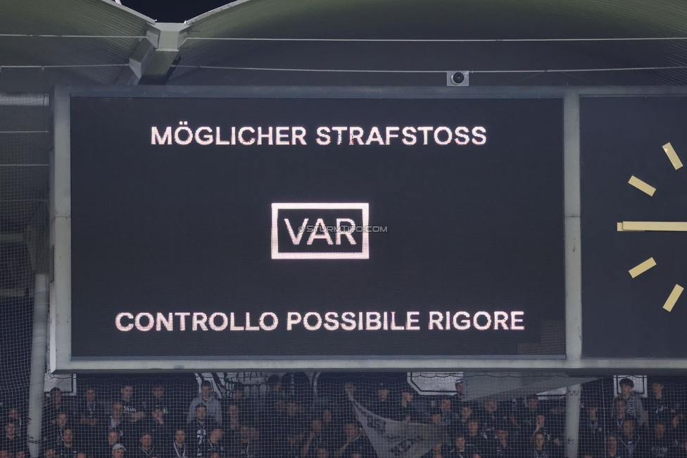 Sturm Graz - Atalanta
UEFA Europa League Gruppenphase 3. Spieltag, SK Sturm Graz - Atalanta Bergamo, Stadion Liebenau Graz, 26.10.2023. 

Foto zeigt die Anzeigetafel beim VAR Check
