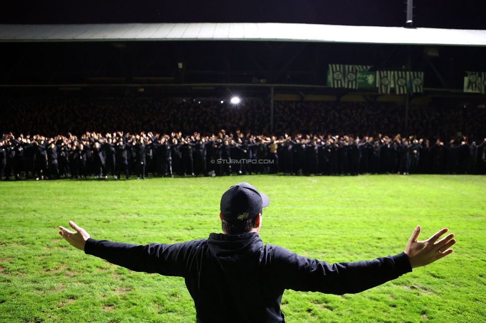 GAK - Sturm Graz
OEFB Cup, 3. Runde, Grazer AK - SK Sturm Graz, Stadion Liebenau Graz, 02.11.2023. 

Foto zeigt Fans von Sturm in der Gruabn
