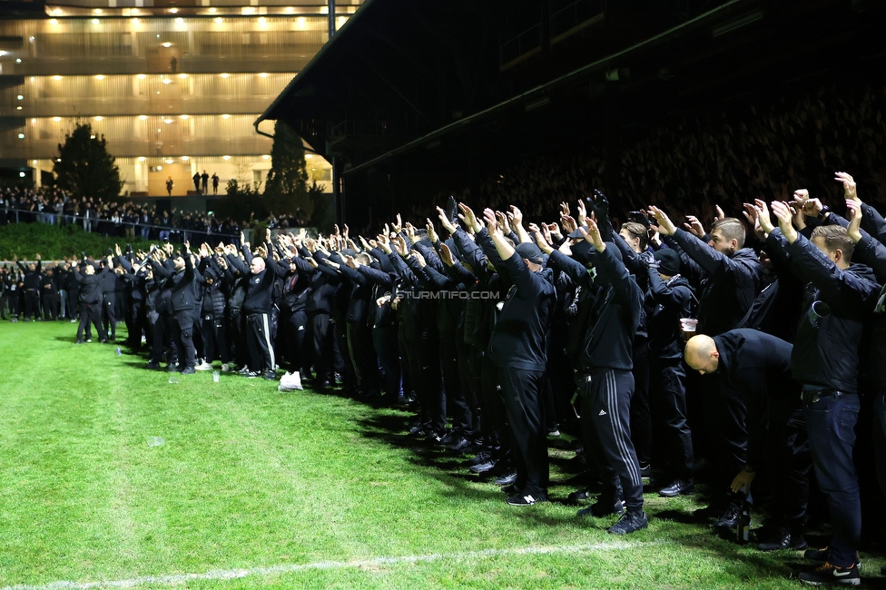 GAK - Sturm Graz
OEFB Cup, 3. Runde, Grazer AK - SK Sturm Graz, Stadion Liebenau Graz, 02.11.2023. 

Foto zeigt Fans von Sturm in der Gruabn
