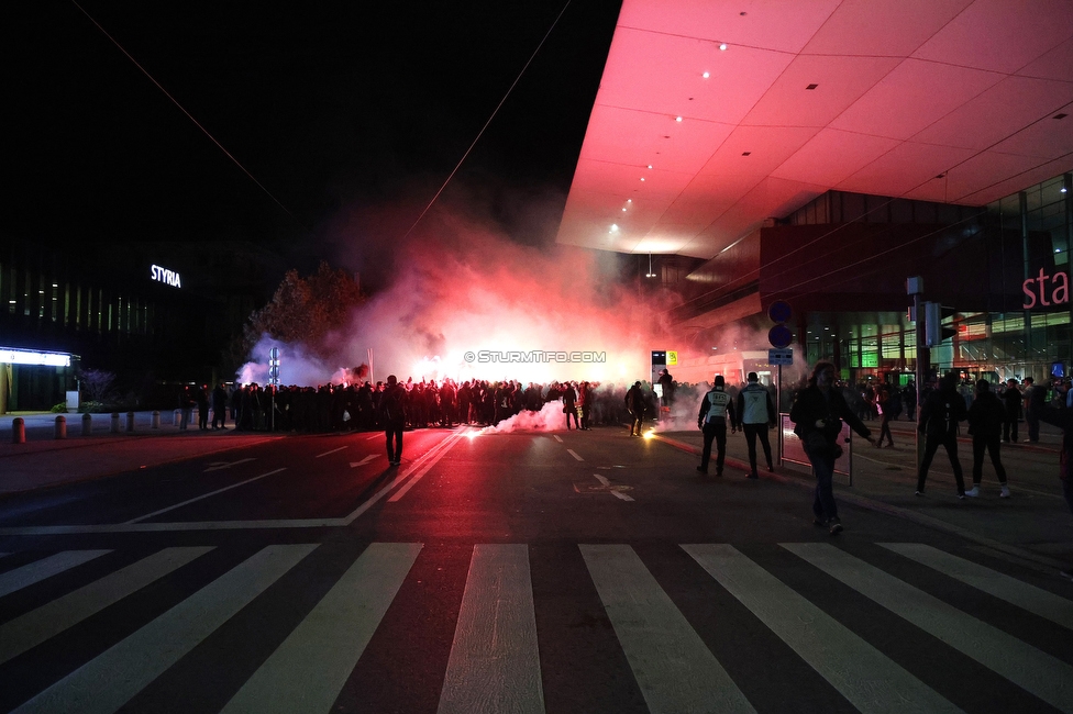 GAK - Sturm Graz
OEFB Cup, 3. Runde, Grazer AK - SK Sturm Graz, Stadion Liebenau Graz, 02.11.2023. 

Foto zeigt Fans von Sturm beim Corteo

