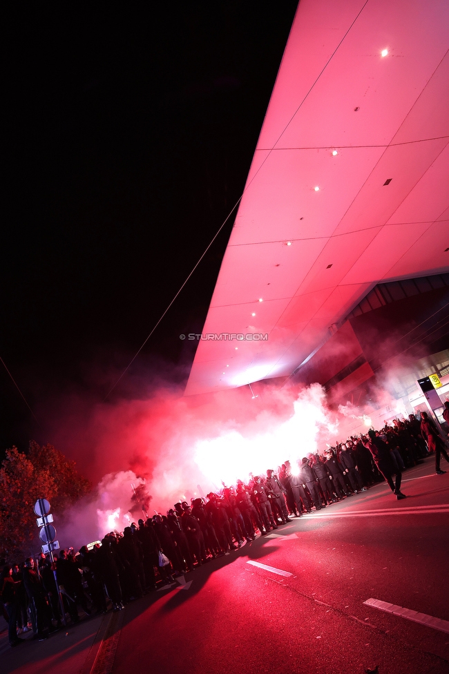 GAK - Sturm Graz
OEFB Cup, 3. Runde, Grazer AK - SK Sturm Graz, Stadion Liebenau Graz, 02.11.2023. 

Foto zeigt Fans von Sturm beim Corteo
