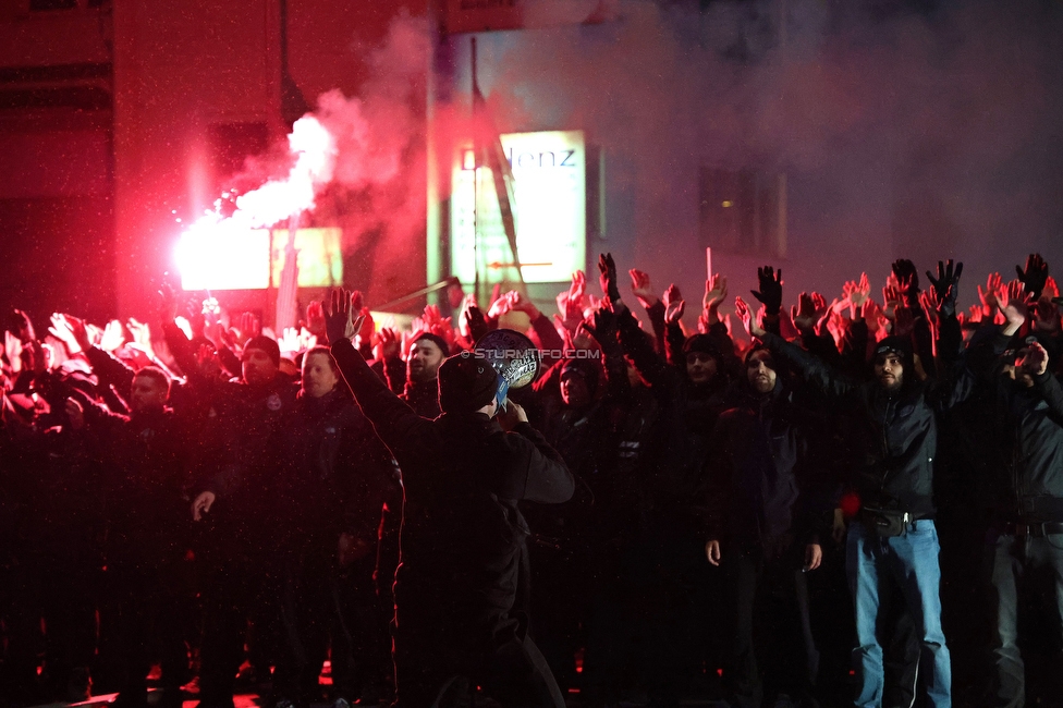 GAK - Sturm Graz
OEFB Cup, 3. Runde, Grazer AK - SK Sturm Graz, Stadion Liebenau Graz, 02.11.2023. 

Foto zeigt Fans von Sturm beim Corteo
