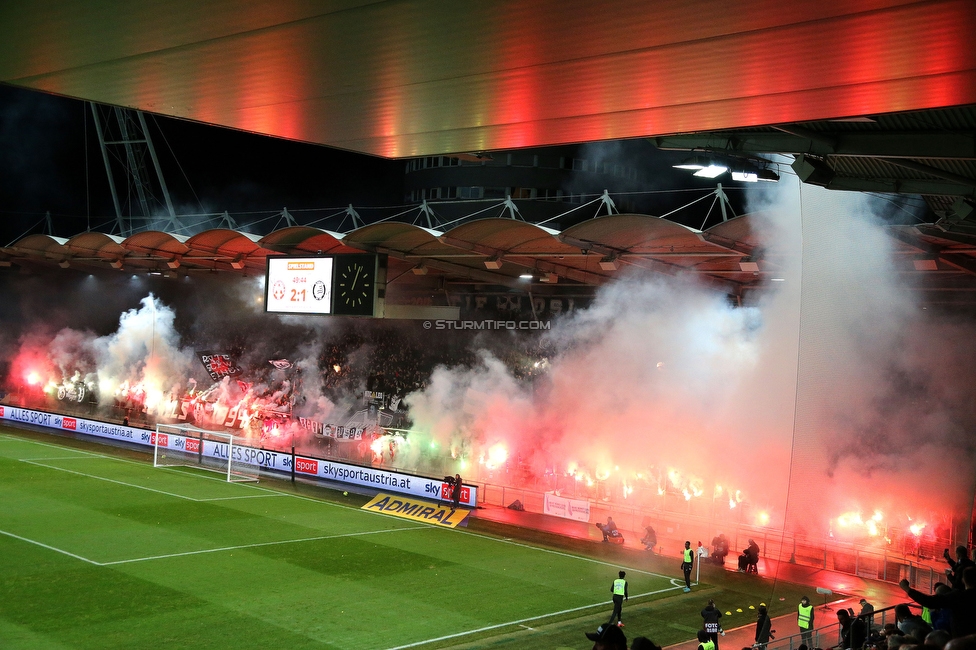 GAK - Sturm Graz
OEFB Cup, 3. Runde, Grazer AK - SK Sturm Graz, Stadion Liebenau Graz, 02.11.2023. 

Foto zeigt Fans von Sturm
Schlüsselwörter: pyrotechnik